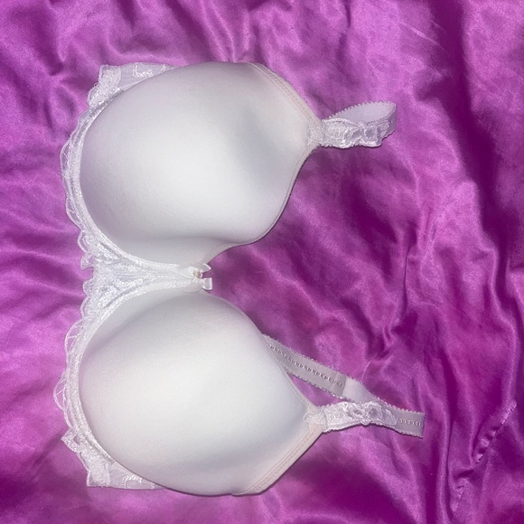Fantasie White Lace Bra with rhinestone bow - Picture 1 of 3